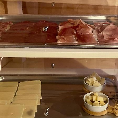 Affittacamere S'Alzola Порто Ротондо Екстериор снимка